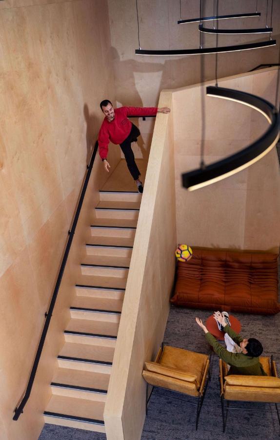 Lylo Auckland Hotel Dış mekan fotoğraf The staircase